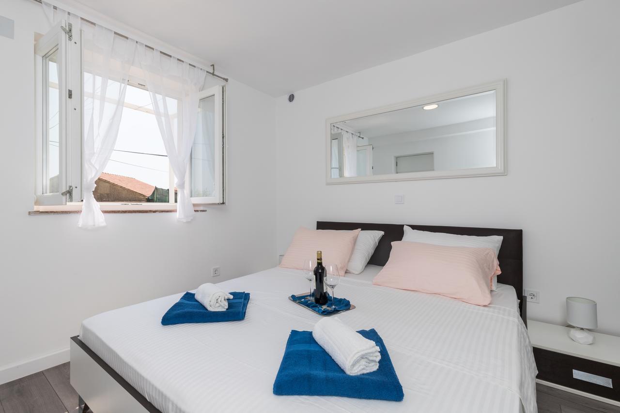 Apartment Semi ドゥブロブニク エクステリア 写真